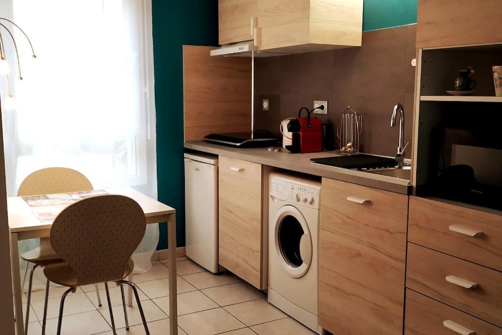Apartment Joli Terrasse Dans Quartier Saint Victor