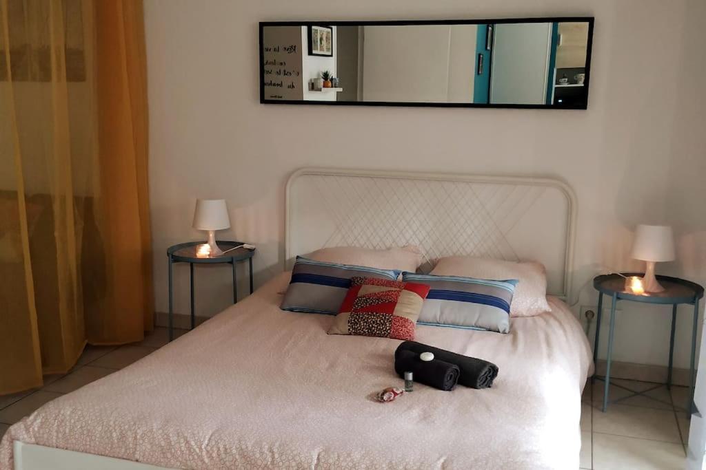 Apartment Joli Terrasse Dans Quartier Saint Victor Marseilles